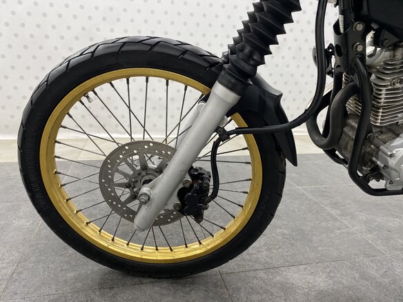 2014 Yamaha XT250 Serow, белый, 385000 рублей - вид 9