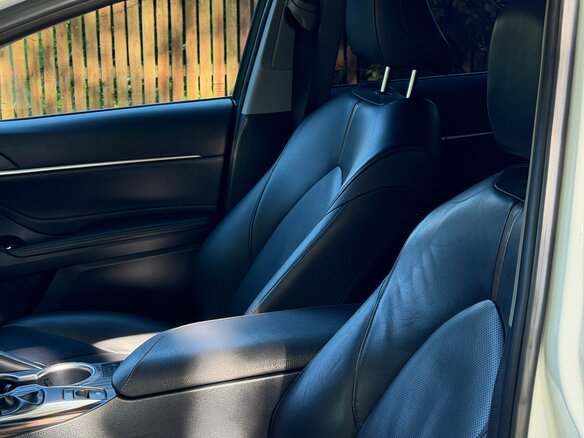 2019 Toyota Camry VIII (XV70), белый, 2000000 рублей - вид 24