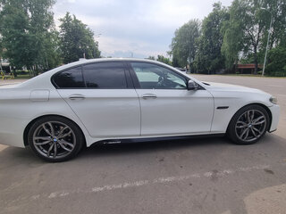 2015 BMW 5 серии 530d xDrive VI (F10/F11/F07) Рестайлинг, белый, 2300000 рублей, вид 3