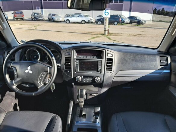 2010 Mitsubishi Pajero IV, серебристый, 1145000 рублей - вид 16