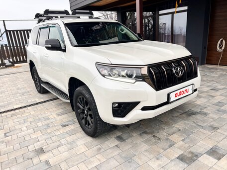 2021 Toyota Land Cruiser Prado 150 Series Рестайлинг 3, белый, 6500000 рублей, вид 3