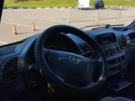 2004 Mercedes-Benz Sprinter, серый, 1150000 рублей, вид 2