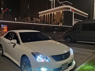 2008 Toyota Crown XIII (S200), белый, 1870000 рублей, вид 1