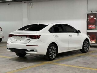2022 Kia K3 II (China Market), белый, 1400000 рублей, вид 4