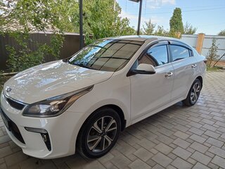 2019 Kia Rio IV, белый, 1590000 рублей, вид 2