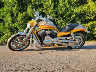 2006 Harley-Davidson V-Rod, жёлтый, 990000 рублей, вид 2