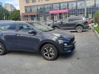 2020 Kia Sportage IV Рестайлинг, серый, 2650000 рублей, вид 5