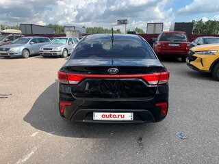 2019 Kia Rio IV, белый, 700000 рублей, вид 3