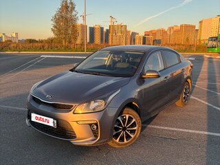 2019 Kia Rio IV, серый, 1350000 рублей, вид 1