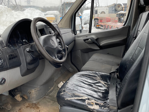 2009 Mercedes-Benz Sprinter, серый, 630000 рублей - вид 9