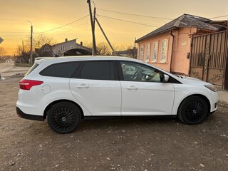 2017 Ford Focus III Рестайлинг, белый, 1150000 рублей, вид 3