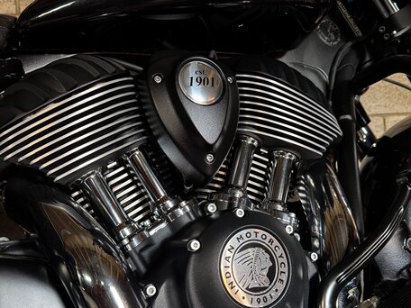 2022 Indian Chieftain, чёрный, 1500000 рублей, вид 2