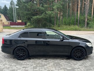 2010 Skoda Octavia DSG7 II (A5) Рестайлинг, чёрный, 900000 рублей, вид 4
