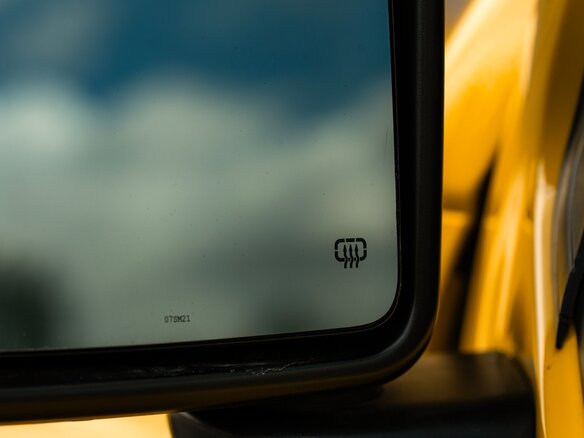 2021 Jeep Wrangler IV (JL), жёлтый, 4900000 рублей - вид 24