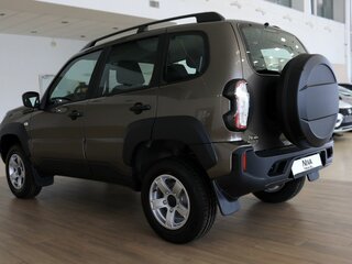 2026 Lada (ВАЗ) Niva Travel I Рестайлинг, коричневый, 1623000 рублей, вид 4