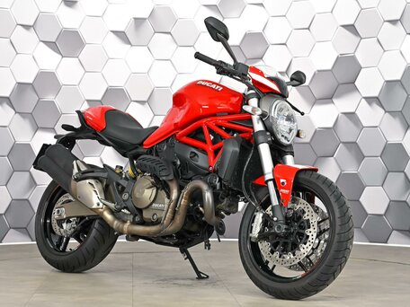 2015 Ducati Monster 821, красный, 599000 рублей, вид 1