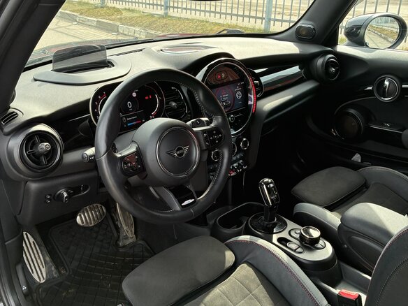 2021 Mini Hatch JCW III (F55/F56) Рестайлинг 2, чёрный, 3900000 рублей - вид 7