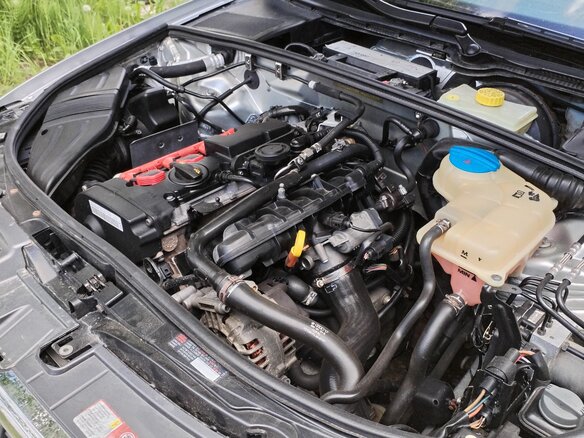 2007 Audi A4 III (B7), серебристый - вид 8