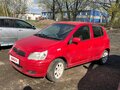 2001 Toyota Vitz I (P10), красный, 250000 рублей