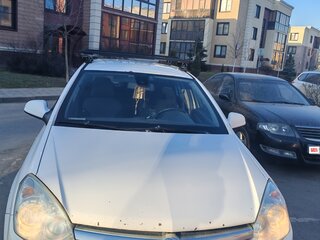 2013 Opel Astra H Рестайлинг, белый, 425000 рублей, вид 2