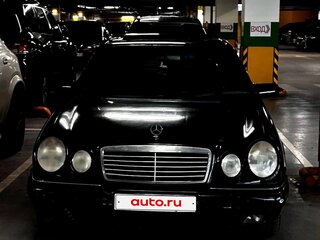 1998 Mercedes-Benz E-Класс 240 II (W210, S210), чёрный, 400000 рублей, вид 2