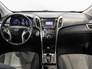 2012 Hyundai i30 II, серебристый, 850000 рублей, вид 5