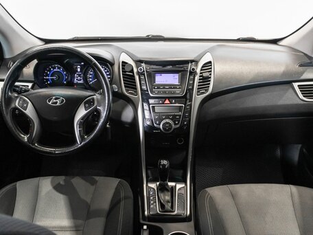 2012 Hyundai i30 II, серебристый, 850000 рублей, вид 5