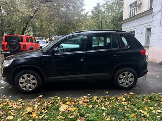 2009 Volkswagen Tiguan I, чёрный, 850000 рублей, вид 4