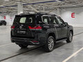 2021 Toyota Land Cruiser 300 Series, чёрный, 7280000 рублей - вид 4