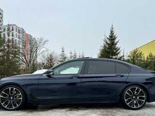 2016 BMW 7 серии Long 740Li xDrive VI (G11/G12), синий, 3000000 рублей, вид 5