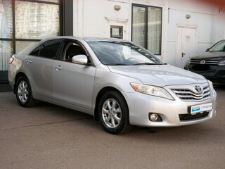 2011 Toyota Camry VI (XV40) Рестайлинг, серебристый, 1205700 рублей, вид 3