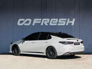 2021 Toyota Camry VIII (XV70) Рестайлинг, белый, 2940000 рублей, вид 2