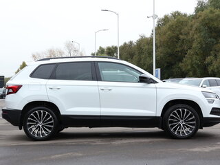 2020 Skoda Karoq DSG7 I, белый, 2134000 рублей, вид 4