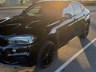 2018 BMW X6 40d II (F16), чёрный, 5200000 рублей, вид 4