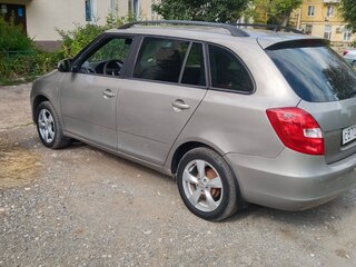 2012 Skoda Fabia II Рестайлинг, бежевый, 490000 рублей, вид 5