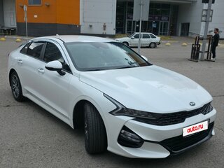 2020 Kia K5 III, белый, 2450000 рублей, вид 1
