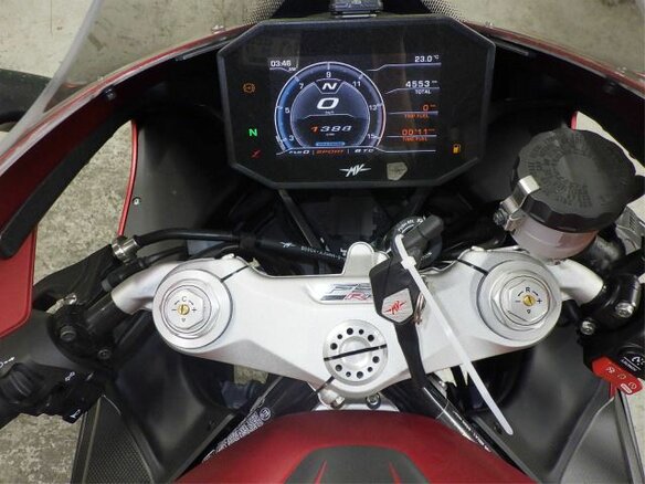 2022 MV Agusta F3 800, красный, 1100000 рублей - вид 9