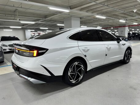 2025 Hyundai Sonata VIII (DN8) Рестайлинг, белый, 3450000 рублей, вид 5