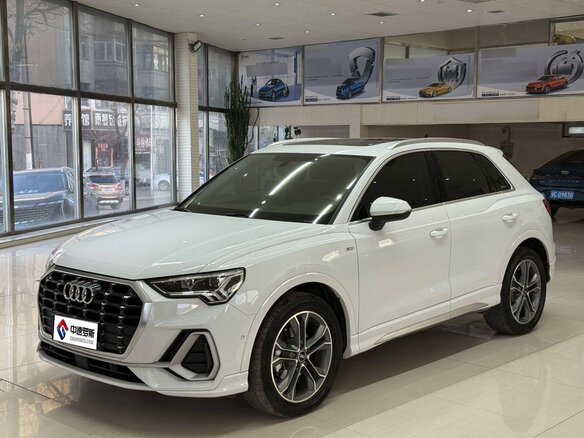 2023 Audi Q3 35 TFSI II (F3), белый, 2520000 рублей