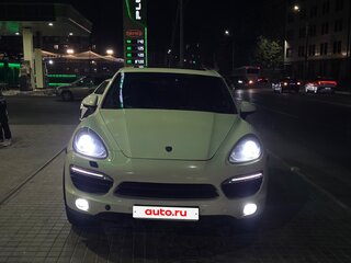 2010 Porsche Cayenne II (958), белый, 1480000 рублей, вид 3