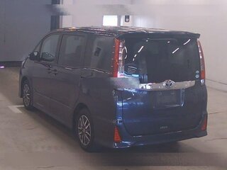 2015 Toyota Noah III (R80), чёрный, 2250000 рублей, вид 4