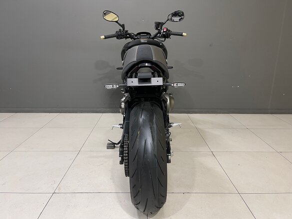 2023 Yamaha XSR900, чёрный, 1220000 рублей - вид 3