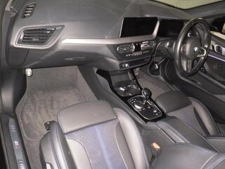 2020 BMW 1 серии 118i III (F40), чёрный, 1470007 рублей, вид 5