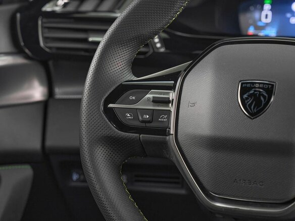 2025 Peugeot 408 X III, белый, 4999000 рублей - вид 11