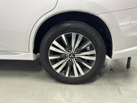 2021 Mitsubishi Outlander III Рестайлинг 3, белый, 1987700 рублей - вид 18