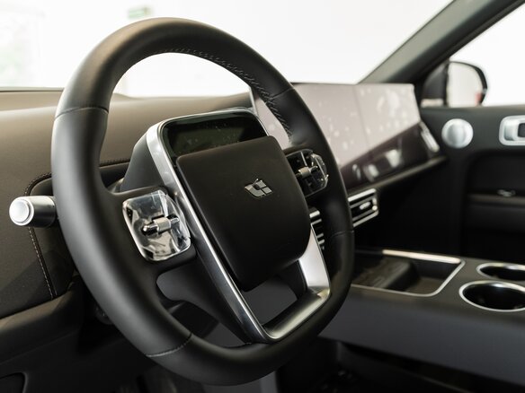 2025 Li Auto (Lixiang) L9 52.3 kWh I Рестайлинг, серебристый, 8890000 рублей - вид 9