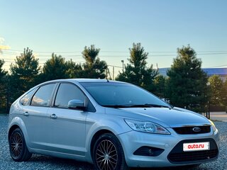 2010 Ford Focus II Рестайлинг, серебристый, 559000 рублей, вид 1