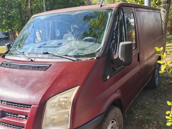 2007 Ford Transit, красный - вид 1
