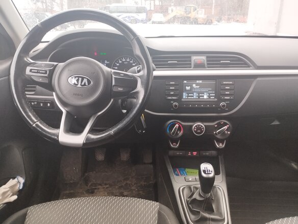 2017 Kia Rio IV, серый, 999999 рублей - вид 6