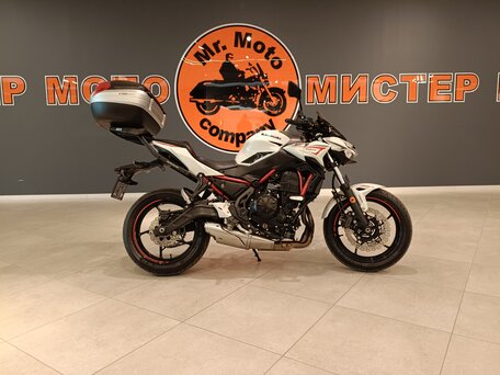 2022 Kawasaki Z 650, белый, 720000 рублей, вид 1